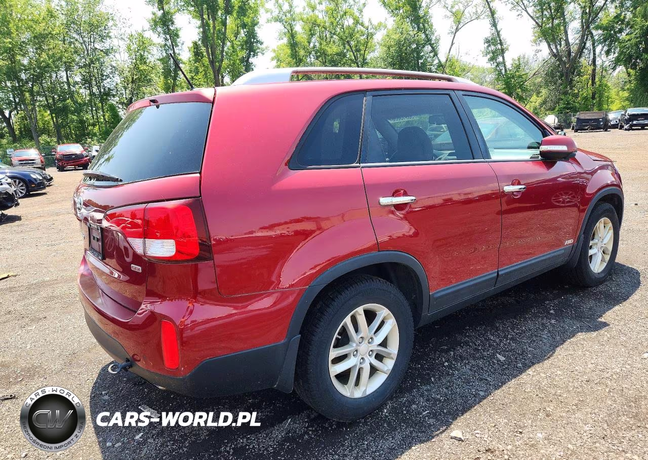 2015 Kia Sorento Lx VIN:5XYKTCA66FG636736 - 3
