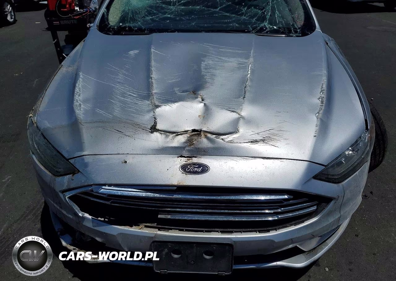 FORD FUSION SE VIN:3FA6P0HD7JR262764 - 11