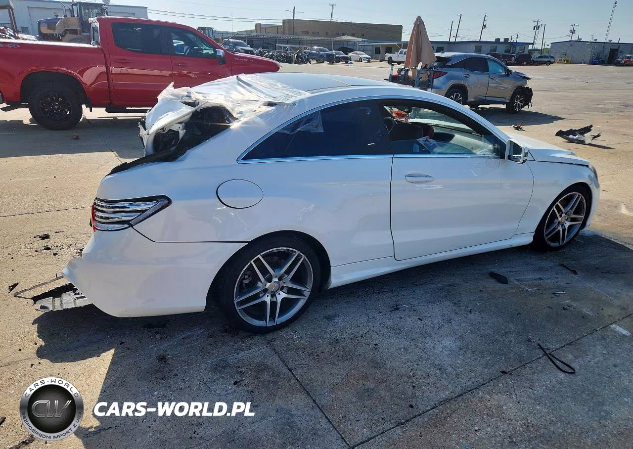 2016 Mercedes-Benz E-Class E400 4Matic VIN:WDDKJ6FBXGF325673 - 3
