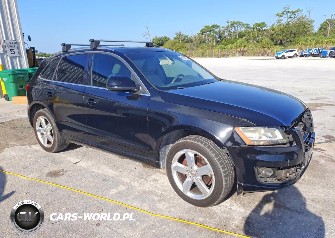 2010 Audi Q5 Premium VIN:WA1CKAFP7AA080159 - 4
