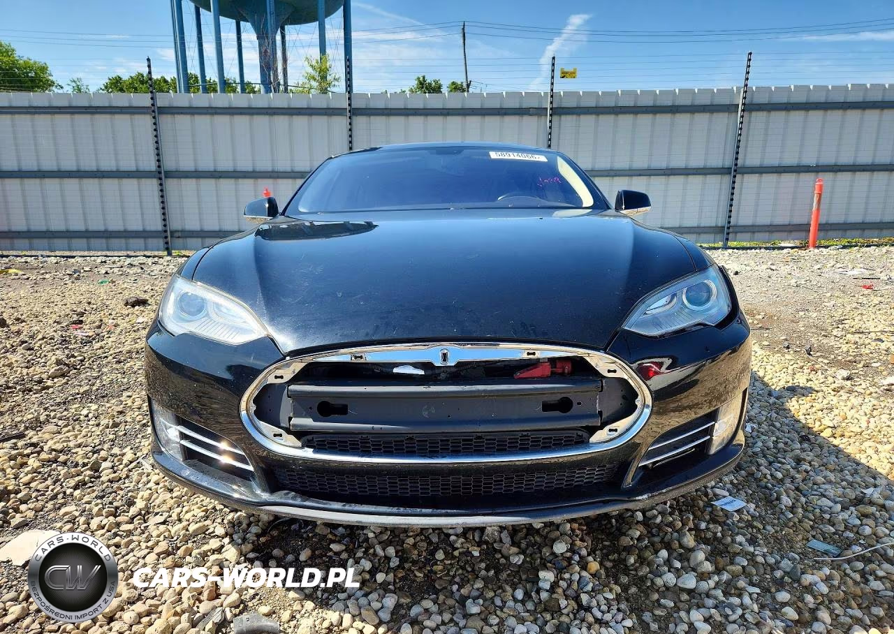2013 Tesla Model S VIN:5YJSA1BG5DFP03896 - 5