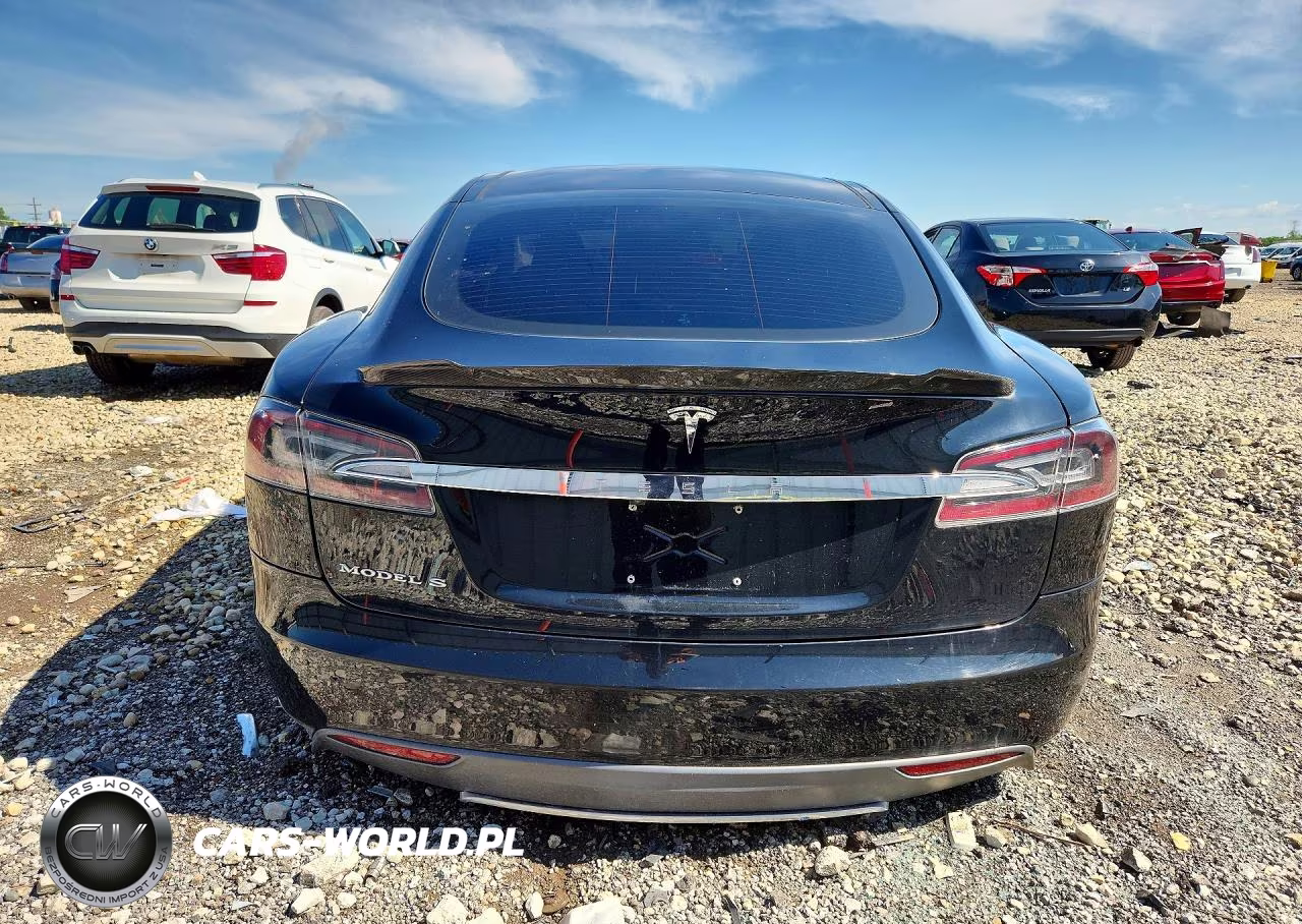 2013 Tesla Model S VIN:5YJSA1BG5DFP03896 - 6