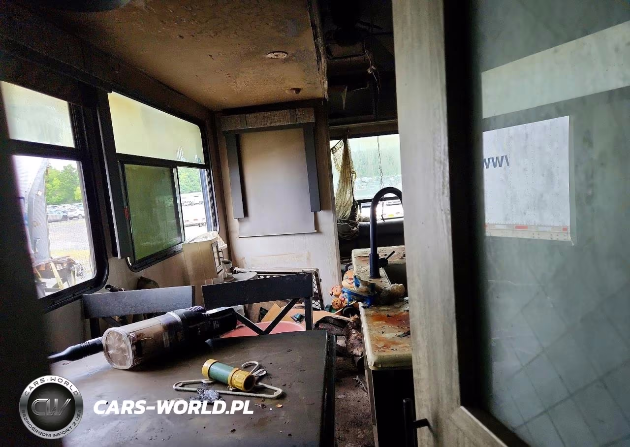 2022 Forest River Wildwood Camper VIN:4X4FWBN24NV707167 - 6
