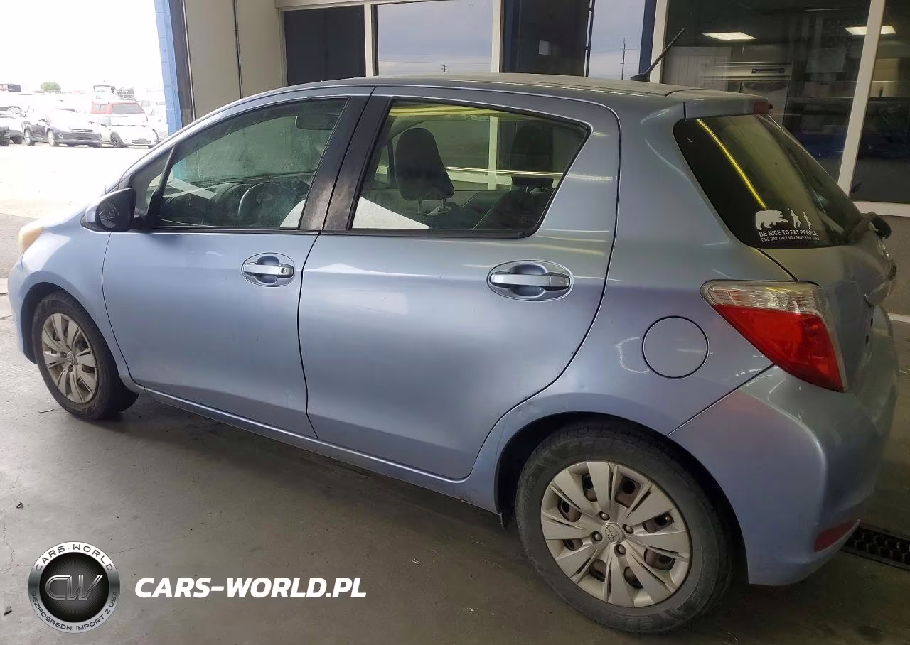 2013 Toyota Yaris 5-Door Le VIN:JTDKTUD37DD558857 - 2
