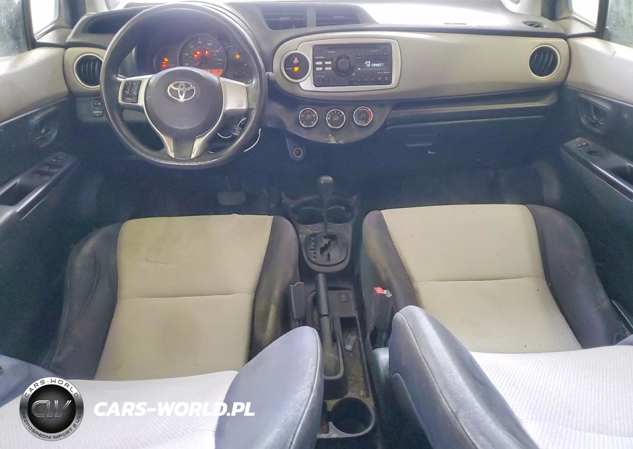 2013 Toyota Yaris 5-Door Le VIN:JTDKTUD37DD558857 - 8