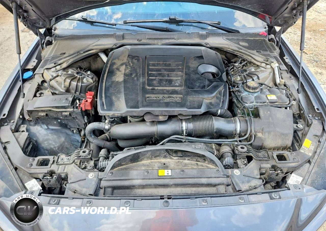 2019 Jaguar Xe Premium VIN:SAJAD4FX2KCP51897 - 11