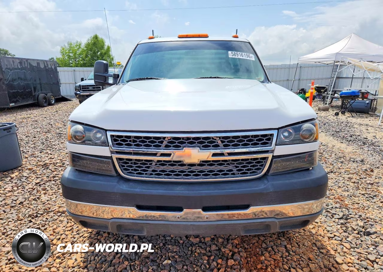 2005 Chevrolet Silverado C3500 VIN:1GBJC34U85E311880 - 5