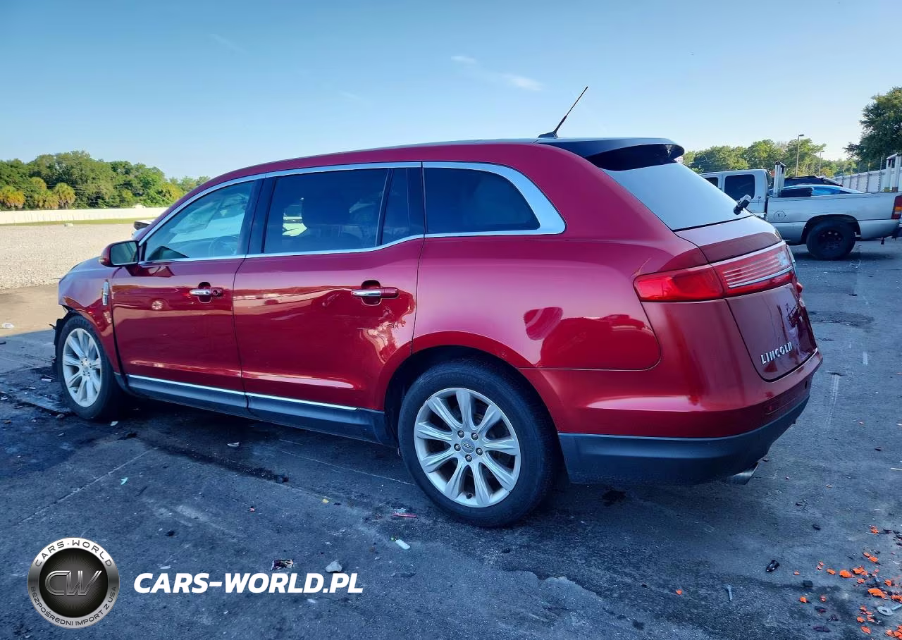 2017 Lincoln Mkt VIN:2LMHJ5AT6HBL00772 - 2