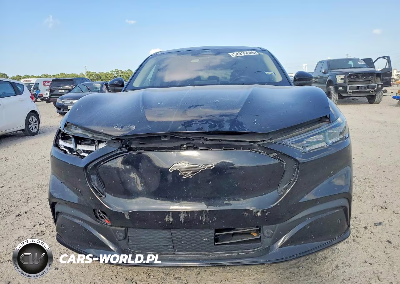 2023 Ford Mustang Mach-E Premium VIN:3FMTK3R47PMA86750 - 5