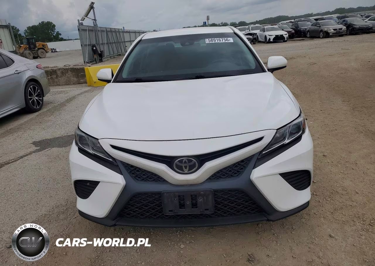 2018 Toyota Camry Se VIN:4T1B11HK9JU111430 - 5