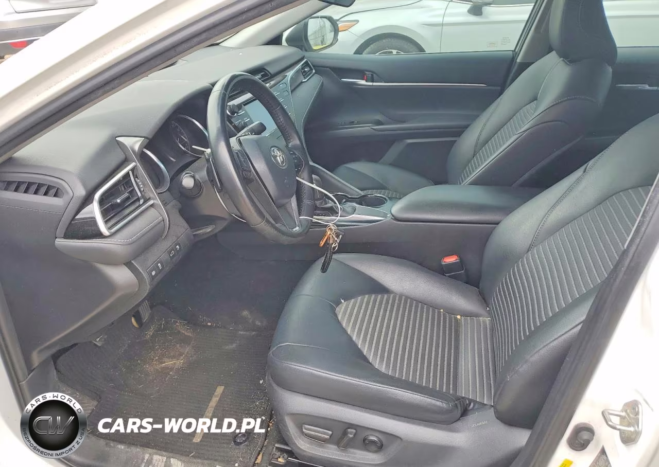 2018 Toyota Camry Se VIN:4T1B11HK9JU111430 - 7