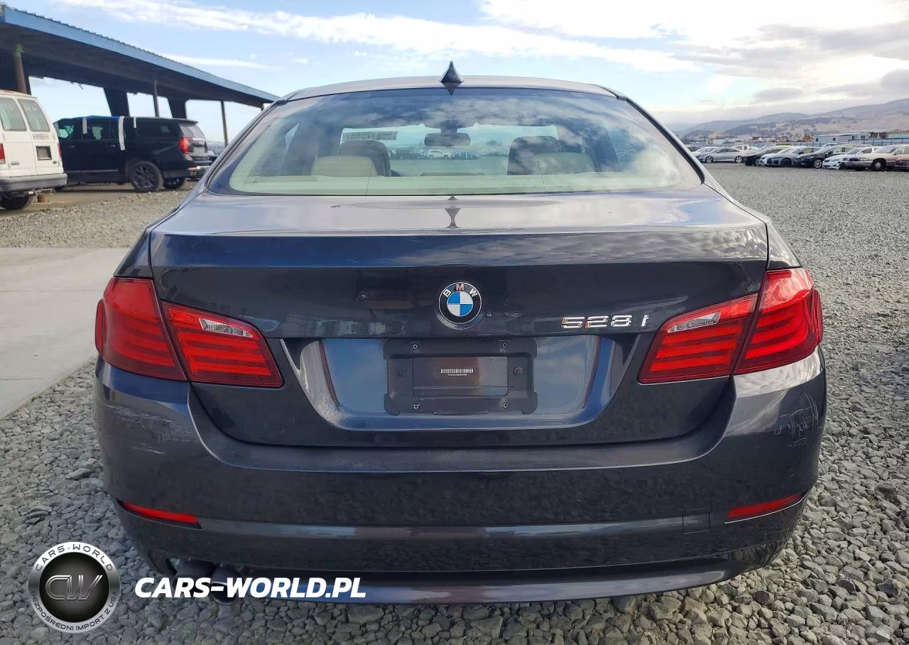2013 BMW 528 I VIN:WBAXG5C53DD230366 - 6