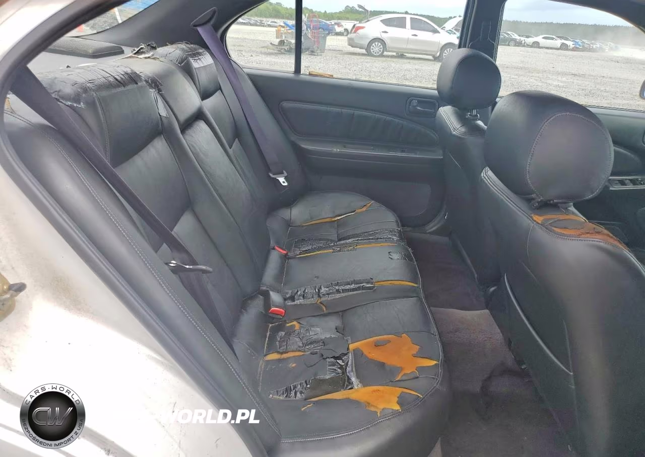 1995 Nissan 810-Maxima VIN:JN1CA21D9ST663563 - 10