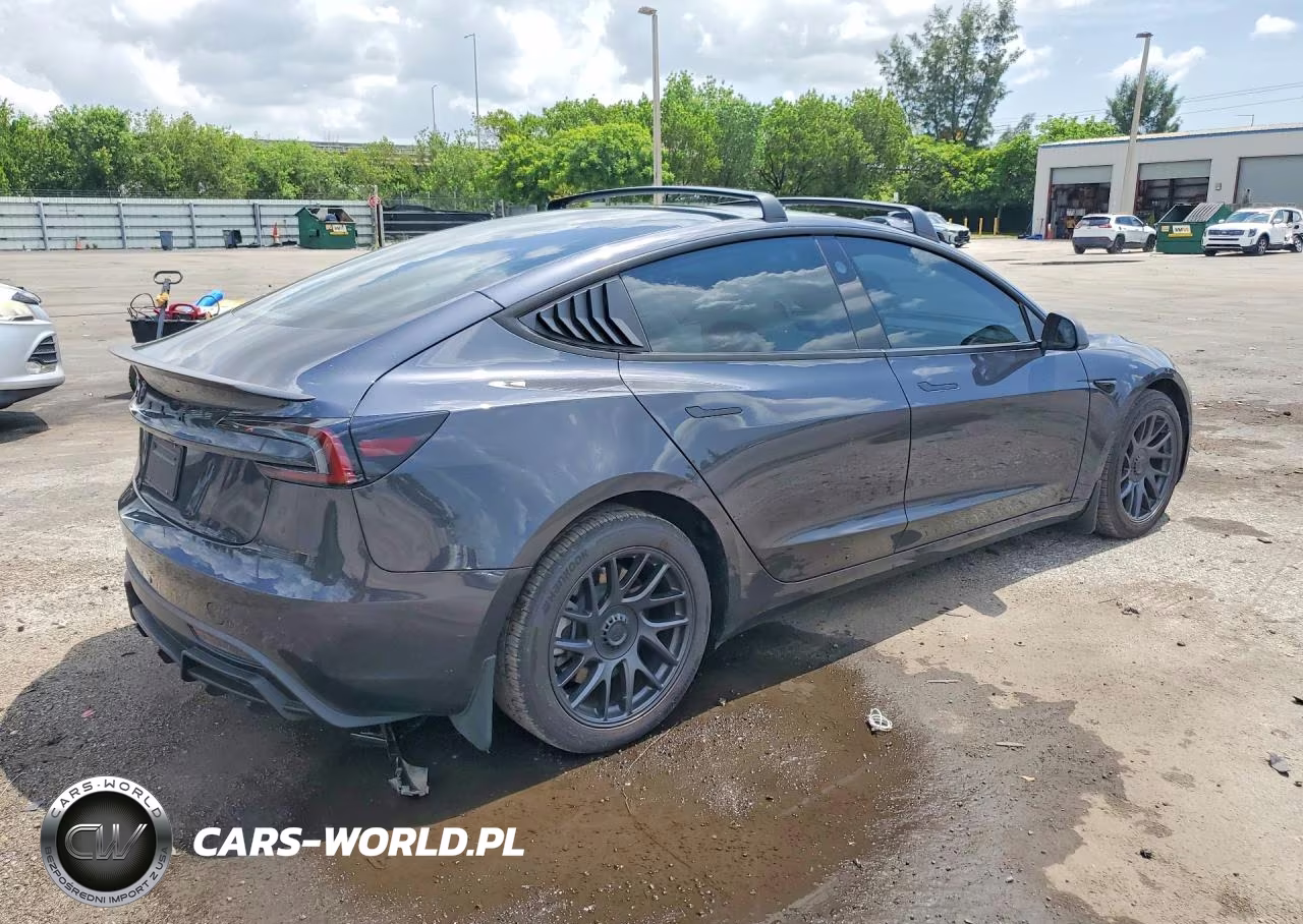 2025 Tesla Model 3 VIN:5YJ3E1EA6SF998777 - 3