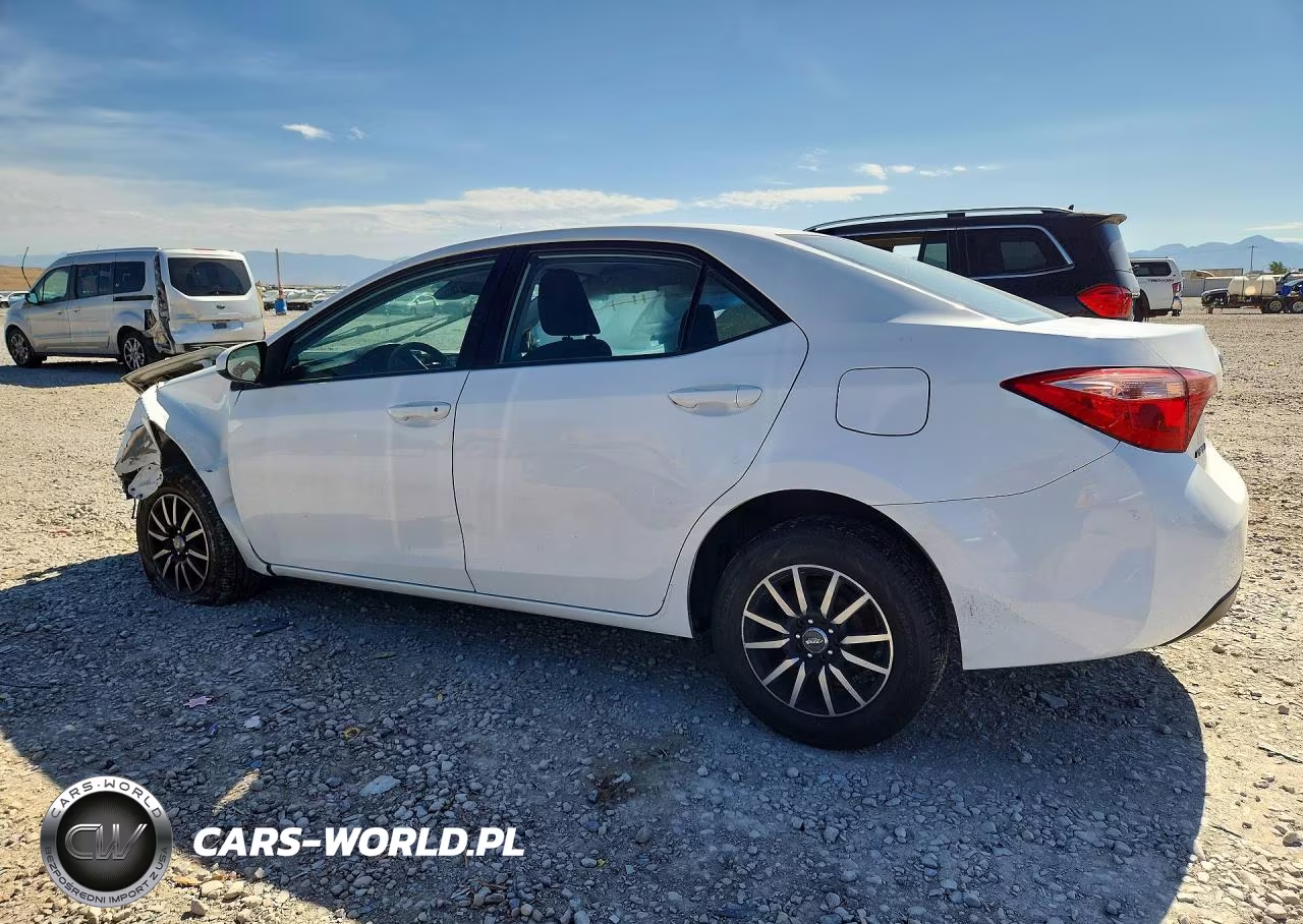 2017 Toyota Corolla Le VIN:5YFBURHEXHP625492 - 2