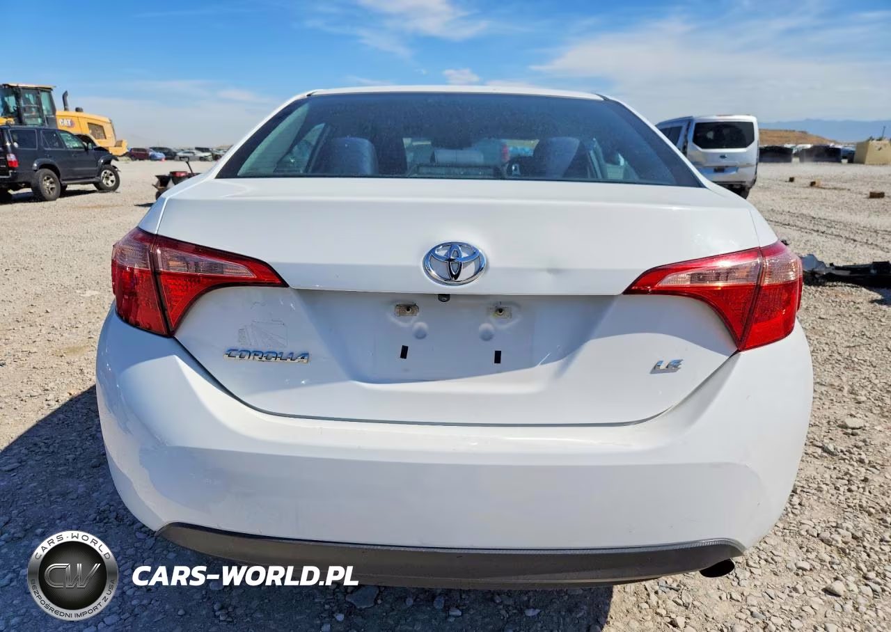 2017 Toyota Corolla Le VIN:5YFBURHEXHP625492 - 6