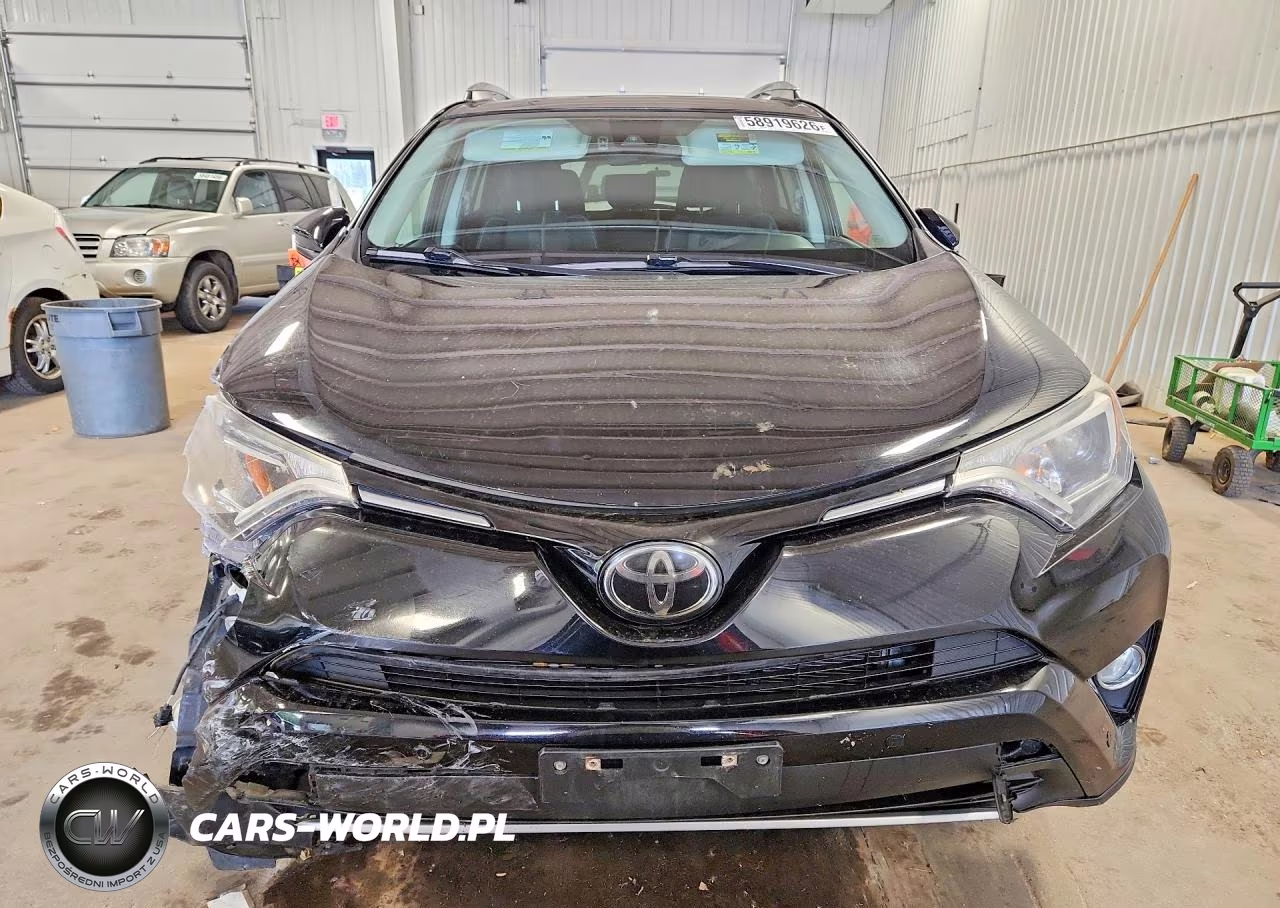 2017 Toyota Rav4 Xle VIN:2T3RFREV7HW675981 - 5