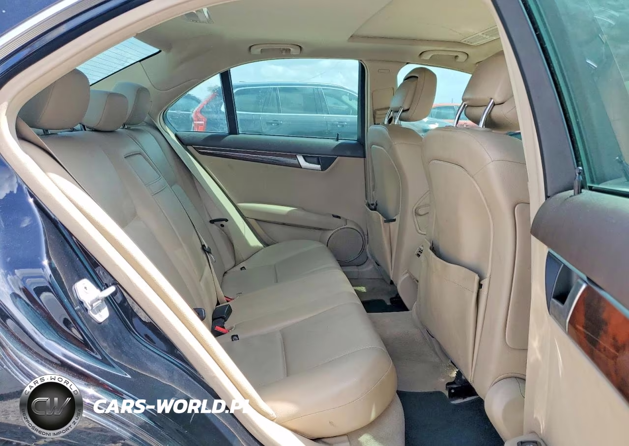 2013 Mercedes-Benz C 250 VIN:WDDGF4HB2DA769924 - 11