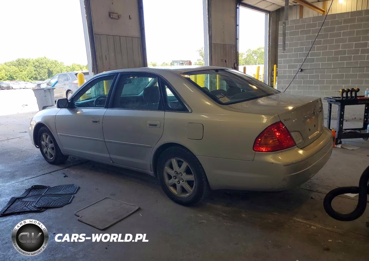 2000 Toyota Avalon Xls VIN:4T1BF28B7YU040049 - 2