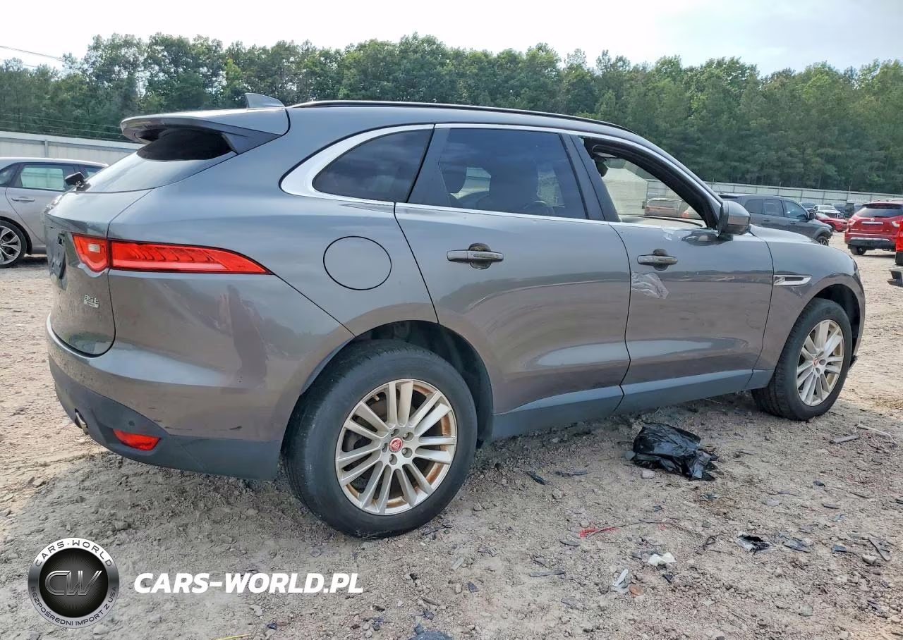 2017 Jaguar F-Pace Prestige VIN:SADCK2BV8HA054264 - 3