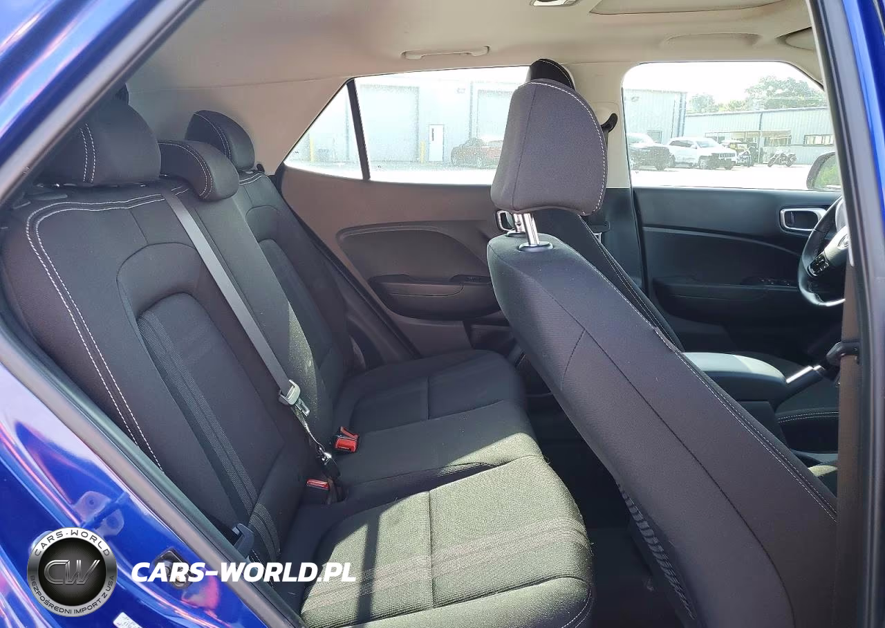 2023 Hyundai Venue Sel VIN:KMHRC8A36PU219517 - 11