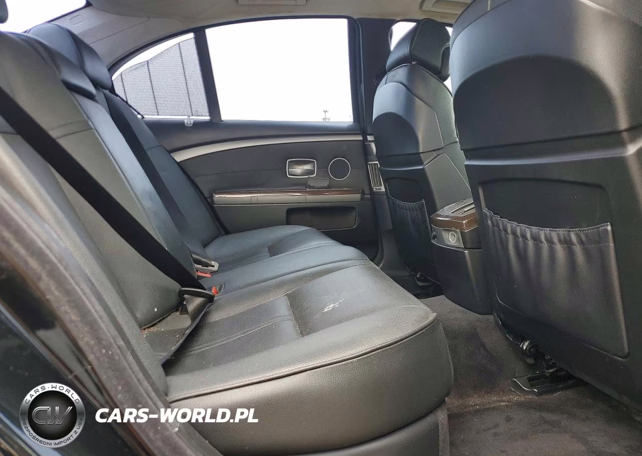 2007 BMW 750 I VIN:WBAHL83587DT08579 - 10