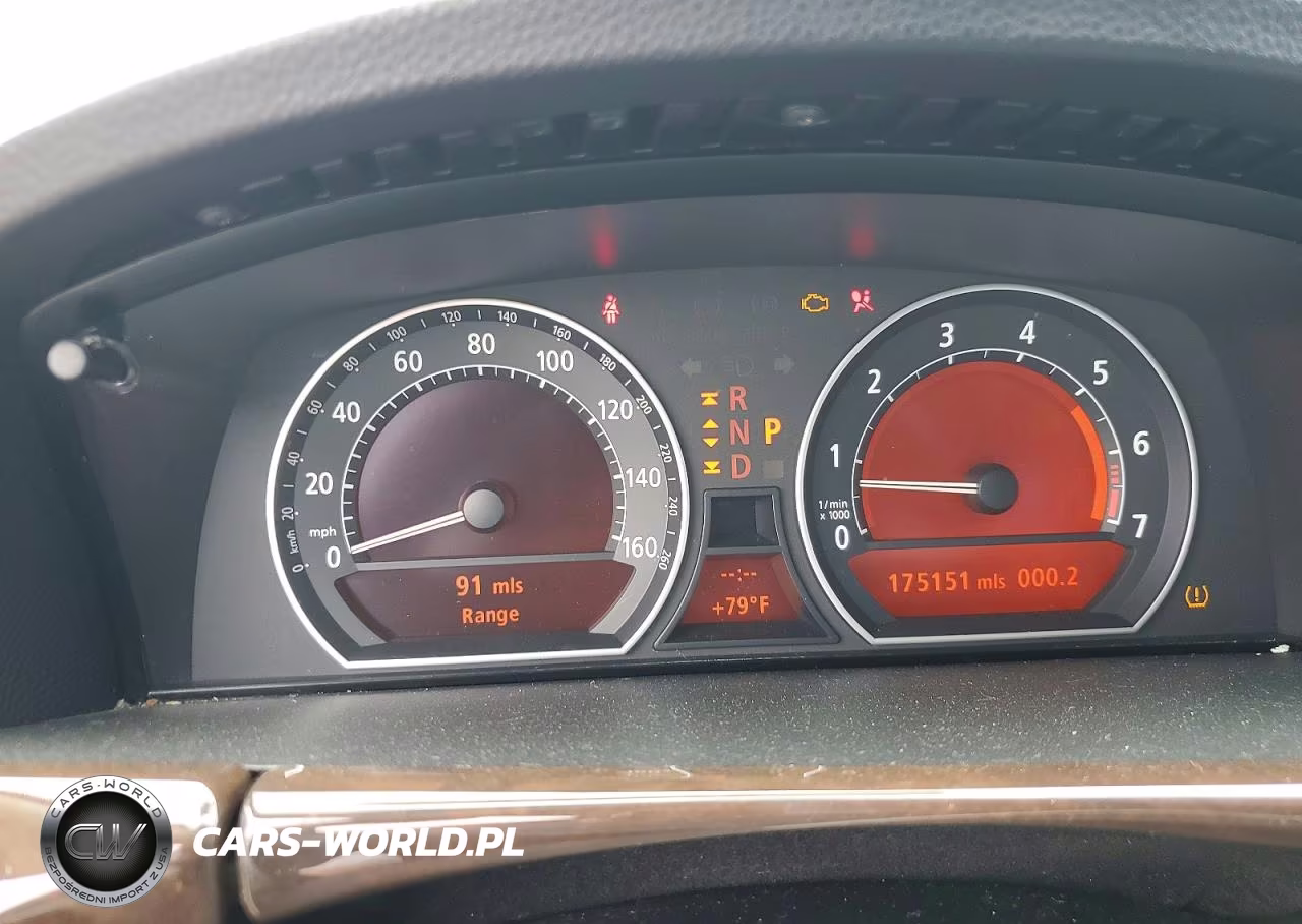 2007 BMW 750 I VIN:WBAHL83587DT08579 - 9