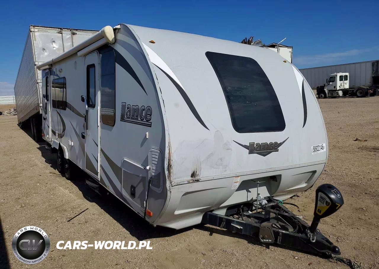 2018 Lance Camper VIN:56YTT2228JL321878 - 4