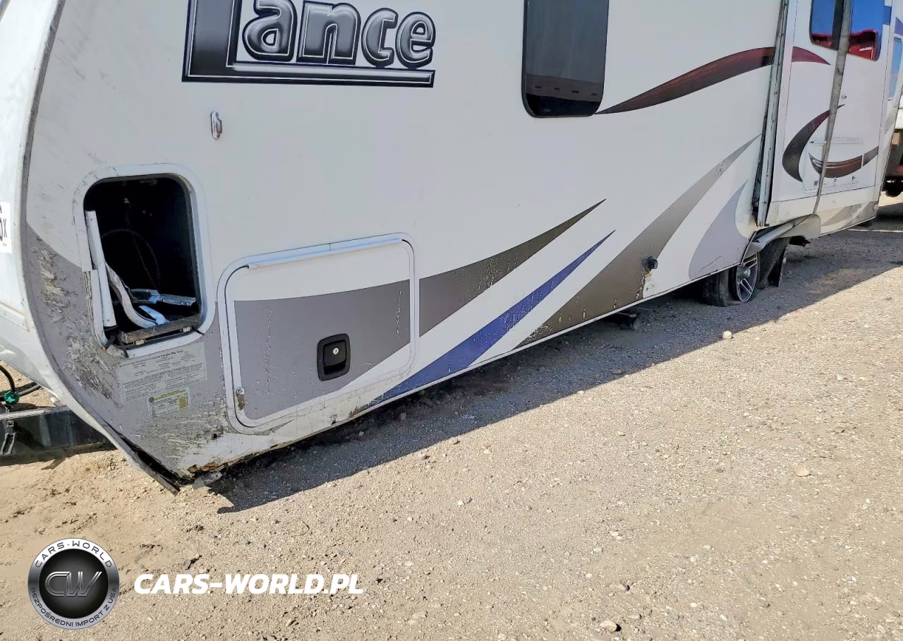 2018 Lance Camper VIN:56YTT2228JL321878 - 7