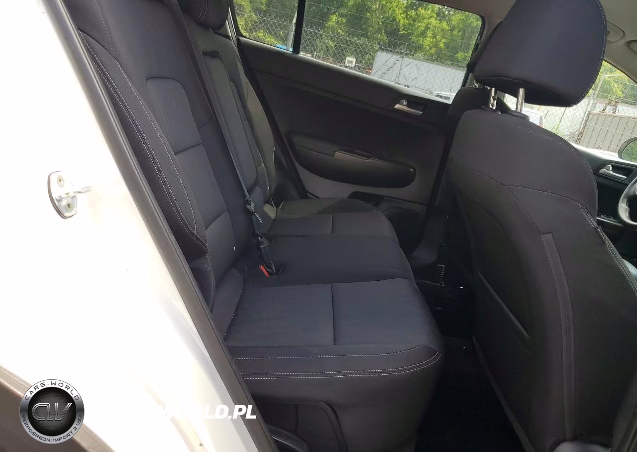 2019 Kia Sportage Lx VIN:KNDPMCAC2K7500040 - 10