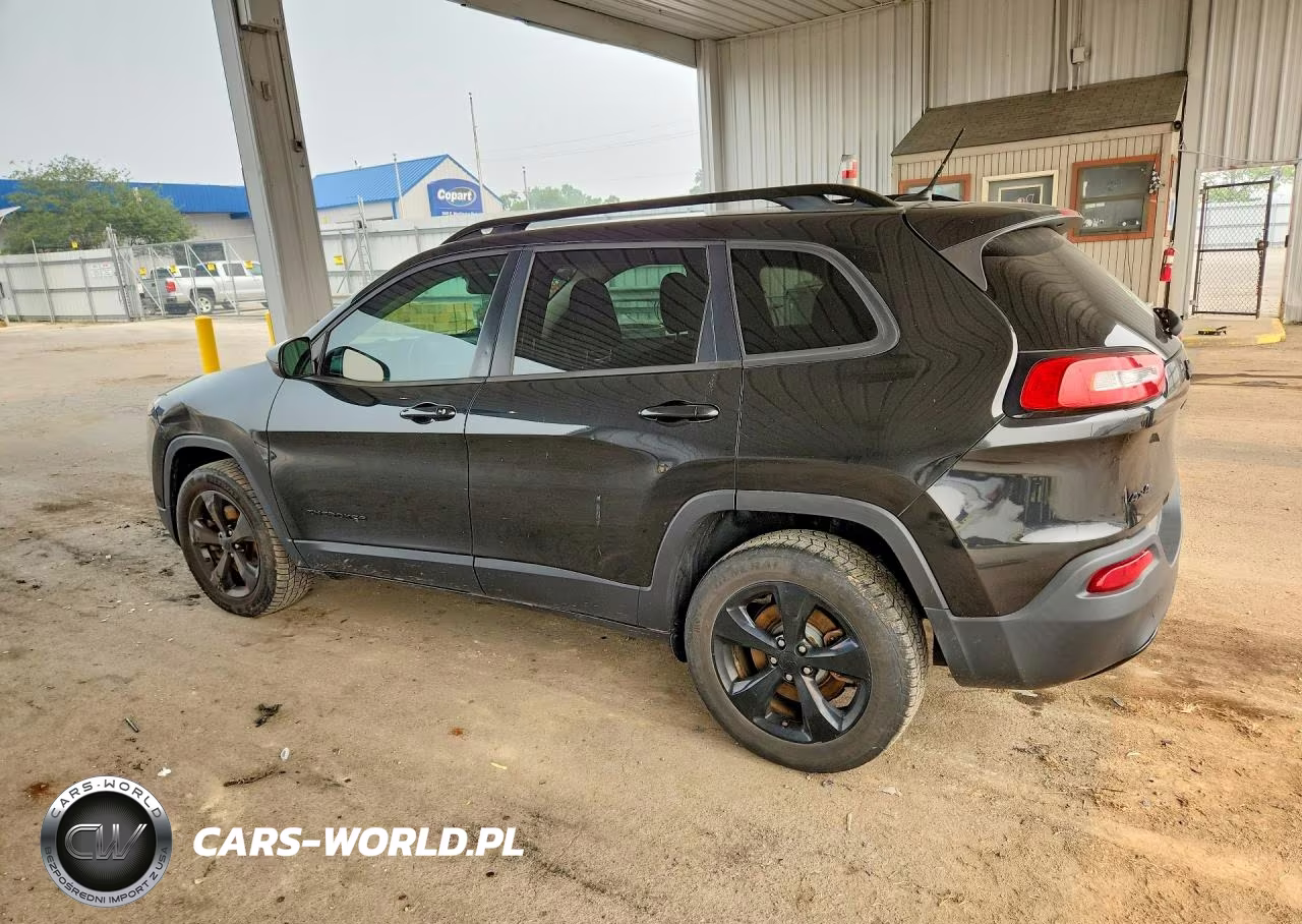 2015 Jeep Cherokee Latitude VIN:1C4PJMCB4FW728846 - 2