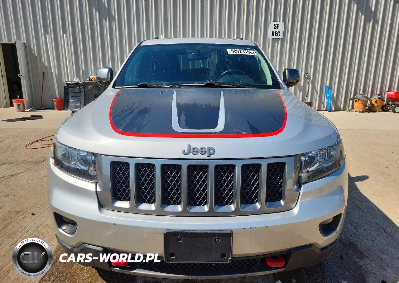 2013 Jeep Grand Cherokee Laredo VIN:1C4RJFAT8DC591327 - 5