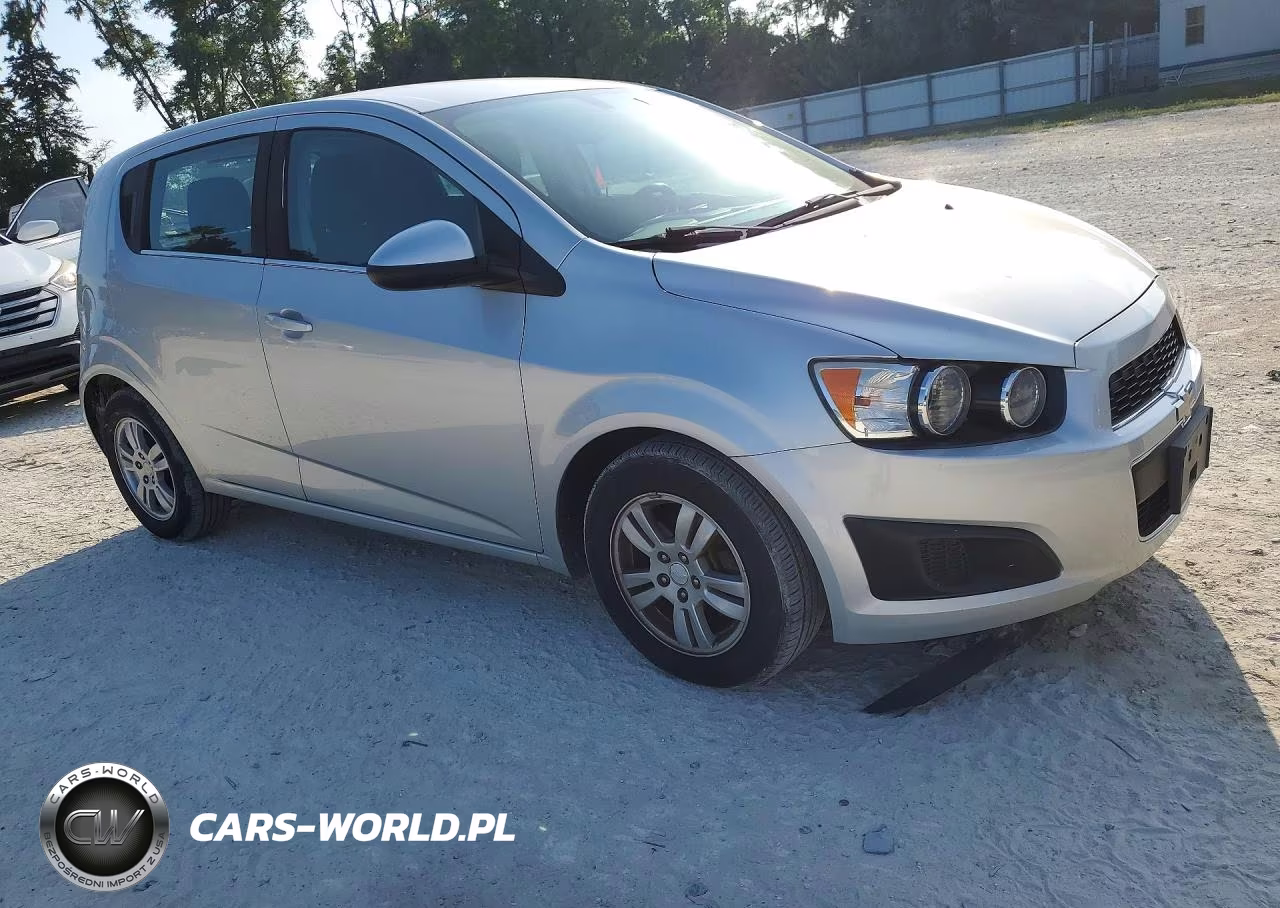 2016 Chevrolet Sonic Lt VIN:1G1JC6SH4G4111325 - 4