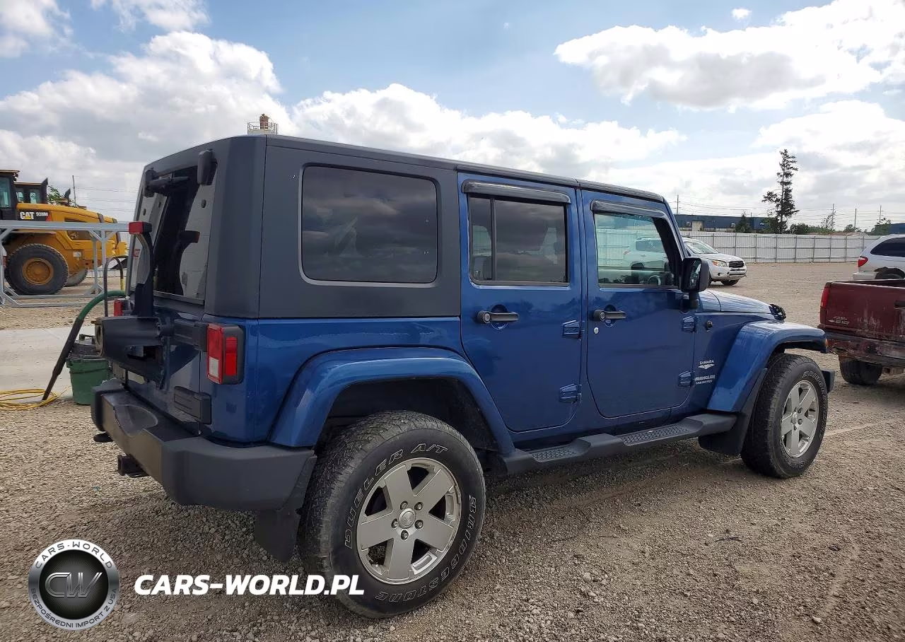 2010 Jeep Wrangler Unlimited Sahara VIN:1J4HA5H1XAL163761 - 3