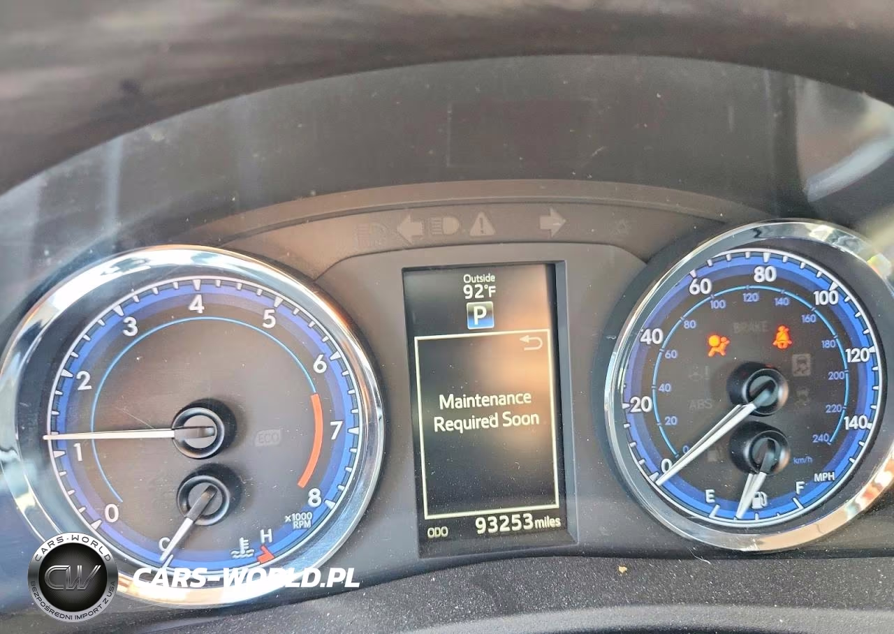 2018 Toyota Corolla Se VIN:2T1BURHE3JC022731 - 9