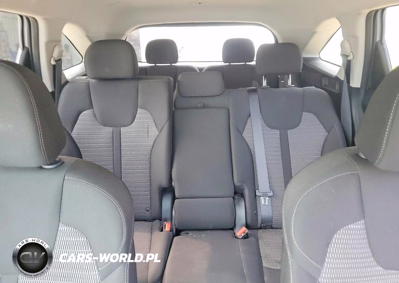 2022 Kia Sorento VIN:5XYRG4LC2NG120397 - 10