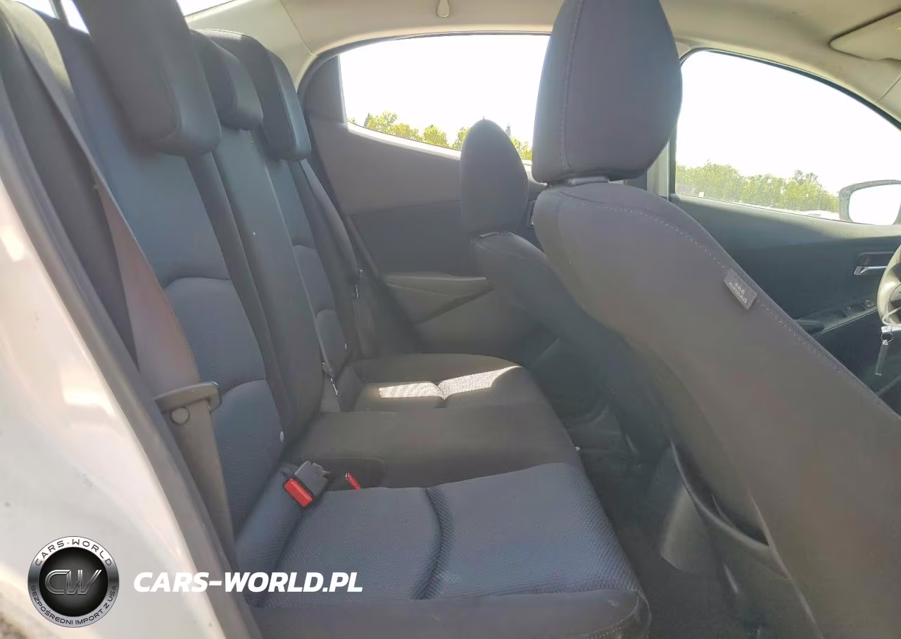 2017 Toyota Yaris Ia Base VIN:3MYDLBYV4HY169252 - 10
