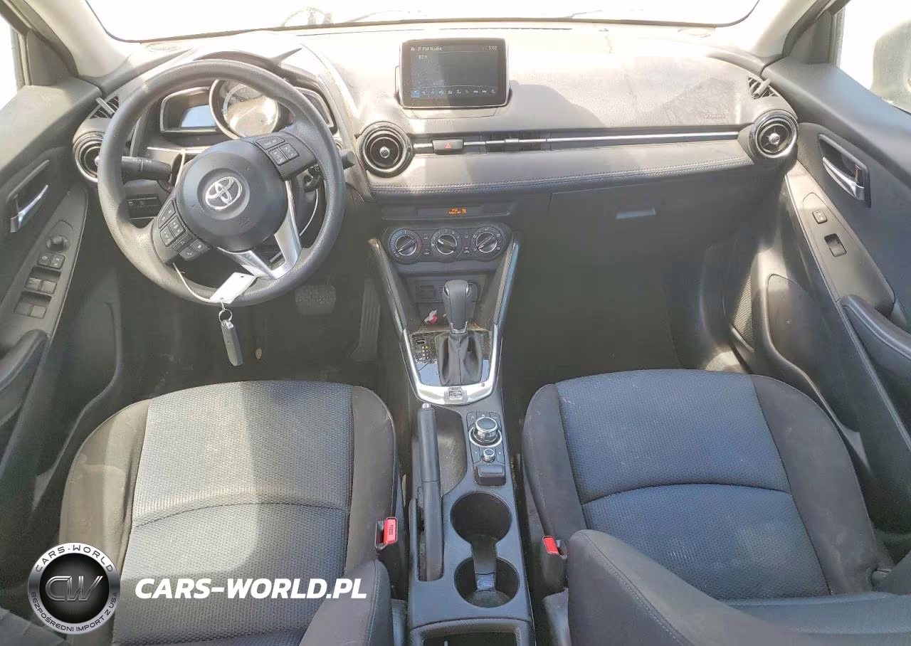 2017 Toyota Yaris Ia Base VIN:3MYDLBYV4HY169252 - 8