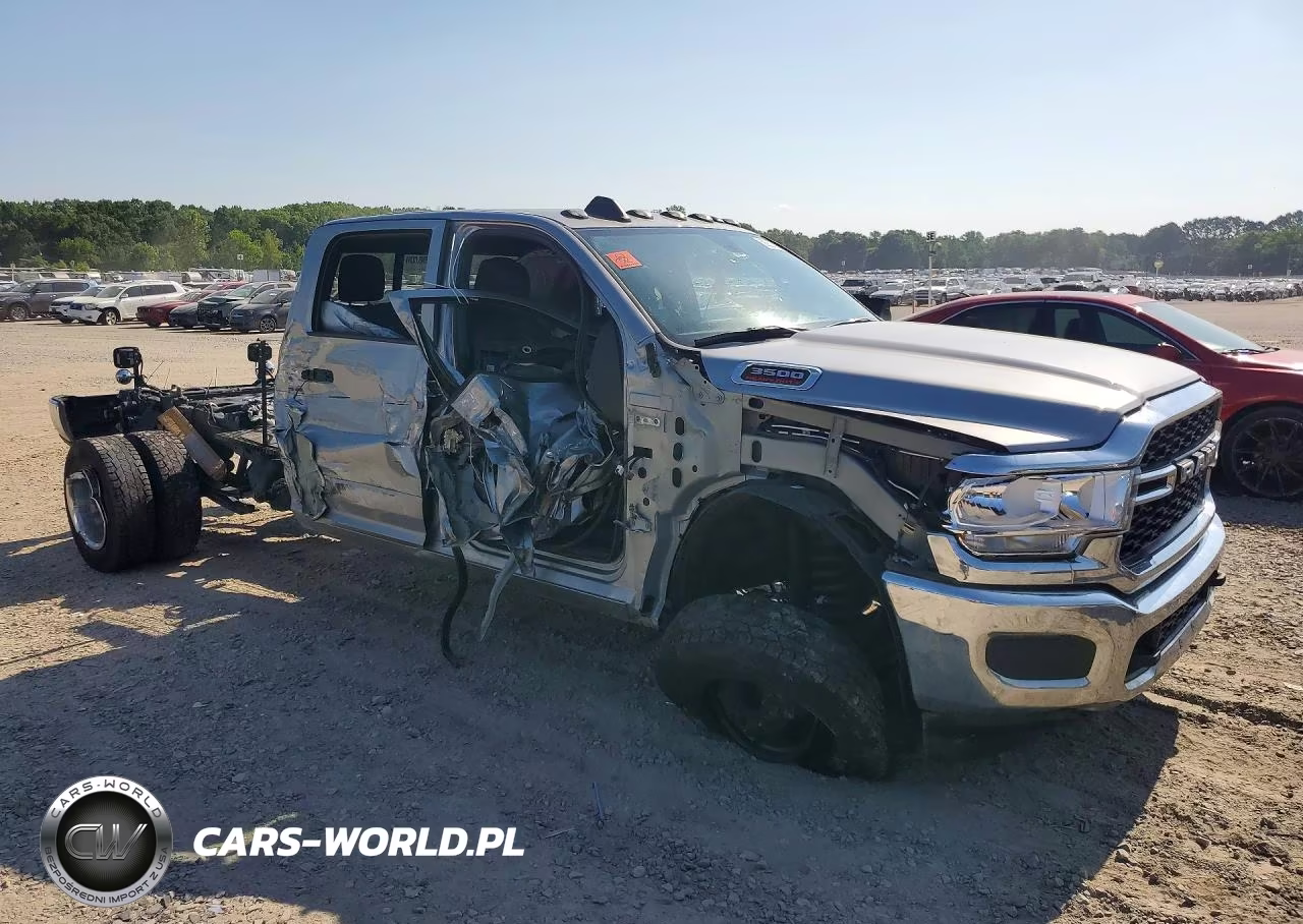 2024 Ram 3500 Tradesman VIN:3C63RRGL5RG412387 - 4