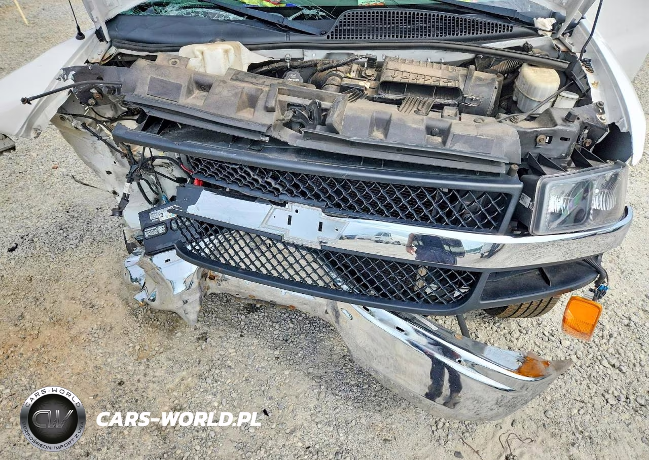 2020 Chevrolet Express VIN:1GCWGAFG6L1180860 - 11