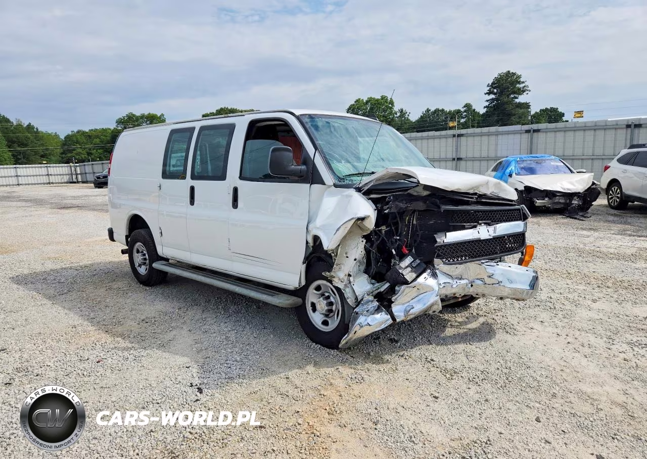 2020 Chevrolet Express VIN:1GCWGAFG6L1180860 - 4
