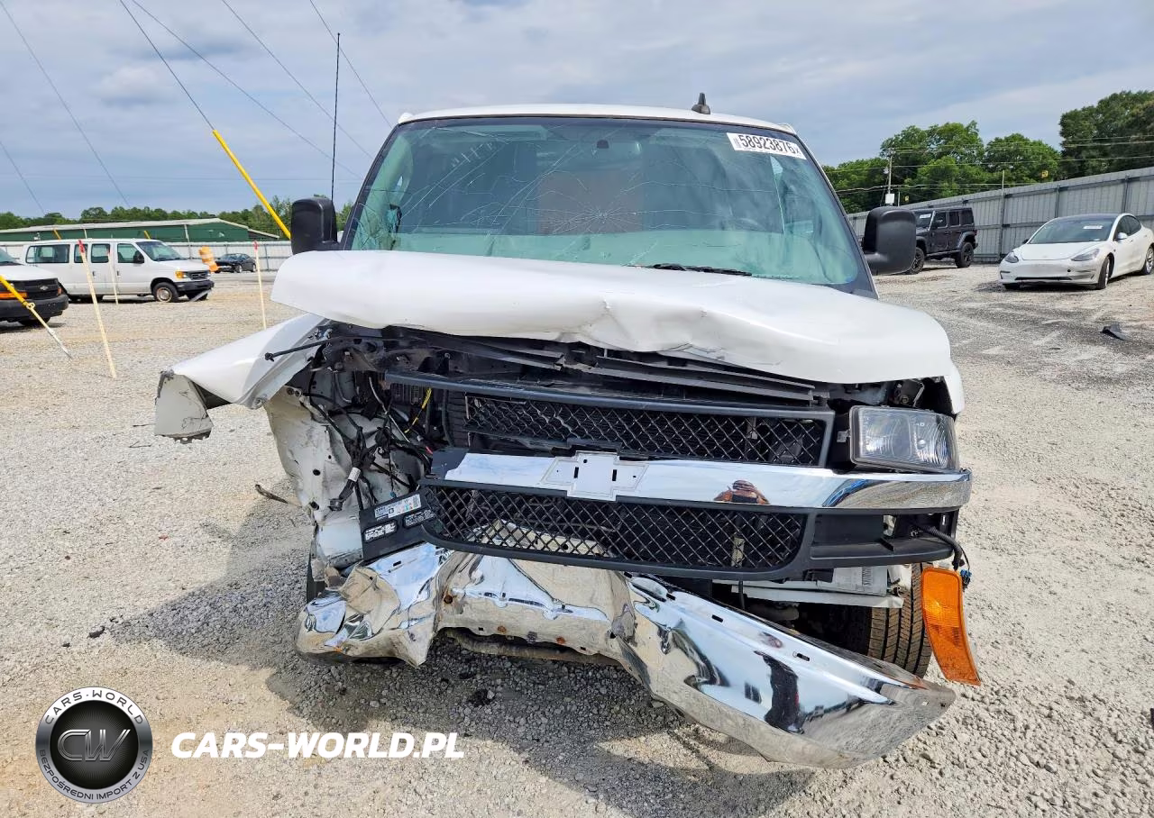 2020 Chevrolet Express VIN:1GCWGAFG6L1180860 - 5