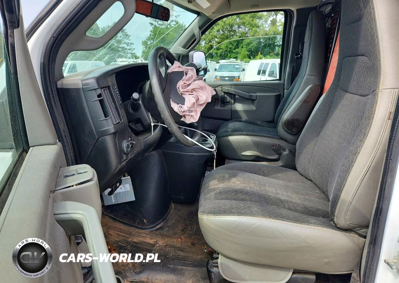 2020 Chevrolet Express VIN:1GCWGAFG6L1180860 - 7