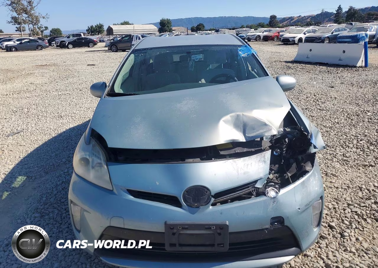 2012 Toyota Prius Two VIN:JTDKN3DU7C1517397 - 5