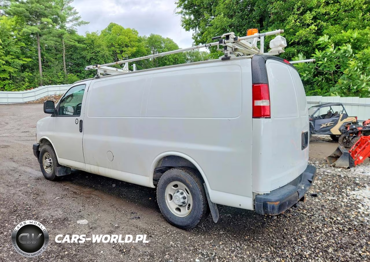 2018 Chevrolet Express G2500 VIN:1GCWGAFP3J1342845 - 2