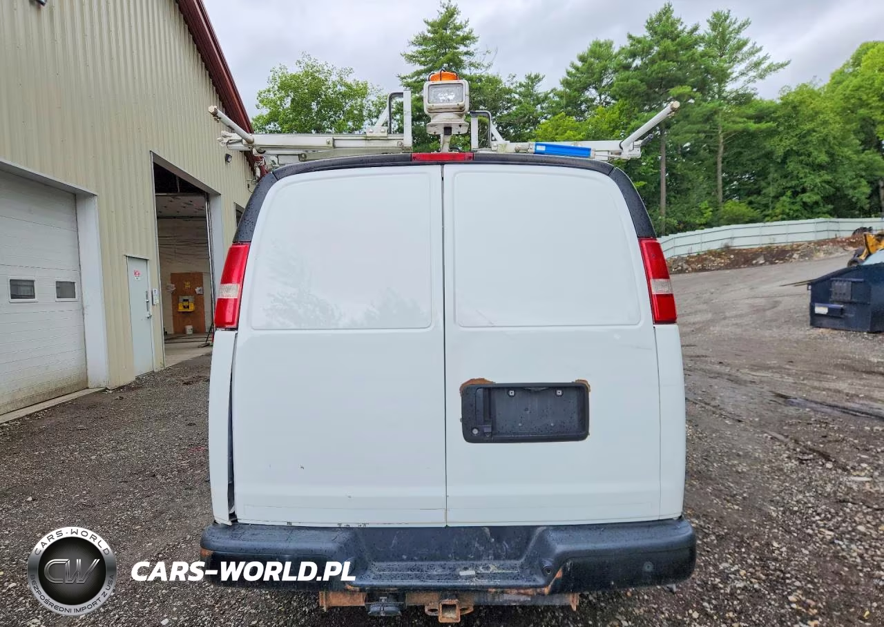 2018 Chevrolet Express G2500 VIN:1GCWGAFP3J1342845 - 6