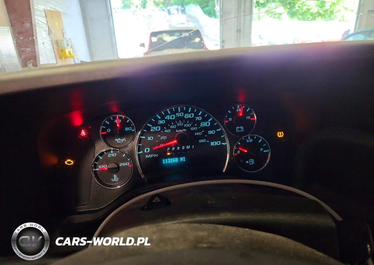 2018 Chevrolet Express G2500 VIN:1GCWGAFP3J1342845 - 9