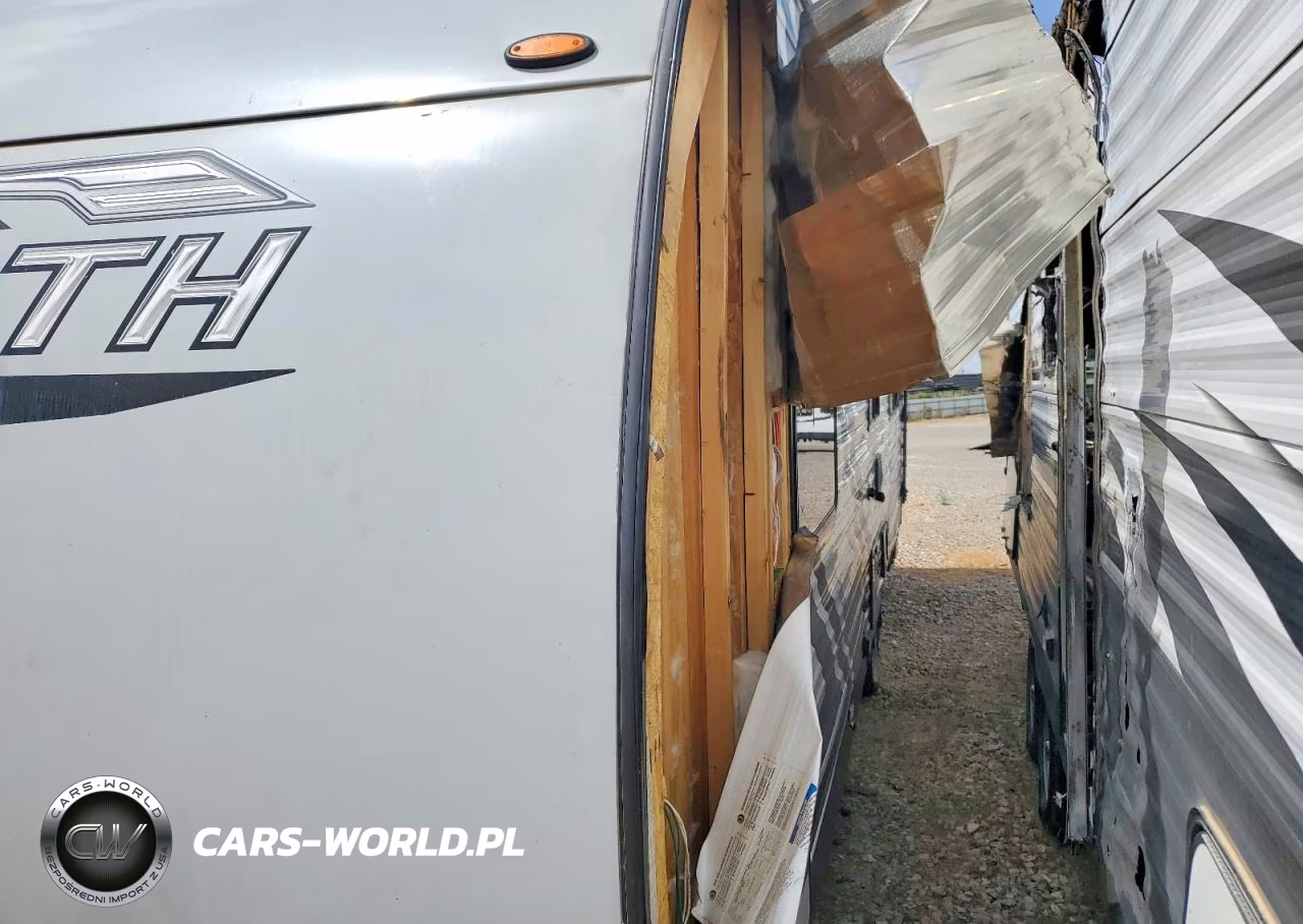 2020 Forest River Stealth Camper VIN:4X4TSFZ21LC021015 - 8