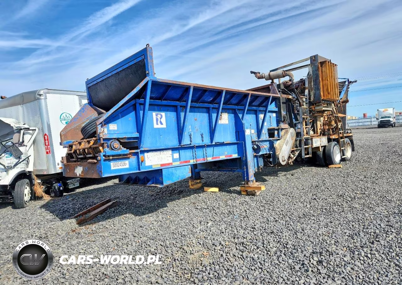 2000 Wood Grinder VIN:00000000017A12626 - 2