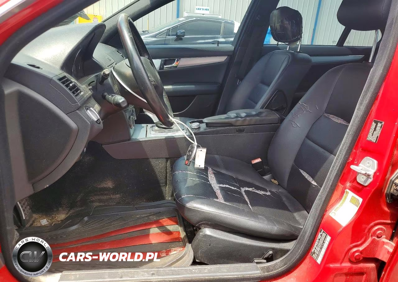 2010 Mercedes-Benz C 300 VIN:WDDGF5EBXAR125756 - 7